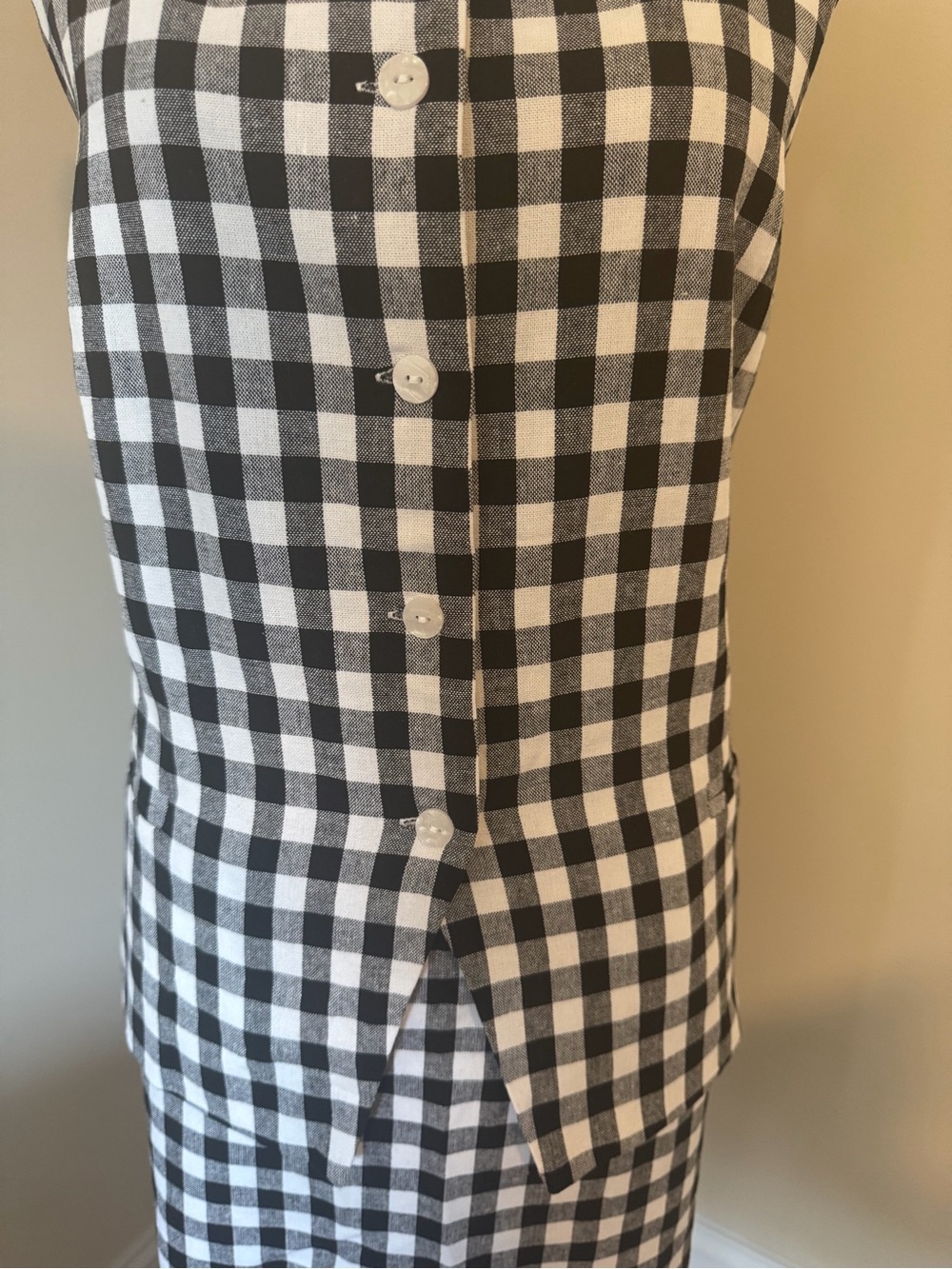 Express Black and White Gingham Button-Front Skirt - Picture 3 of 11